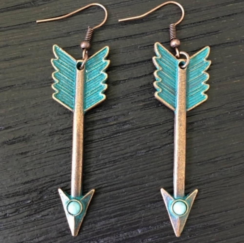 Turquoise Patina, Turquoise Bead Copper Arrow Earrings - Picture 4 of 6